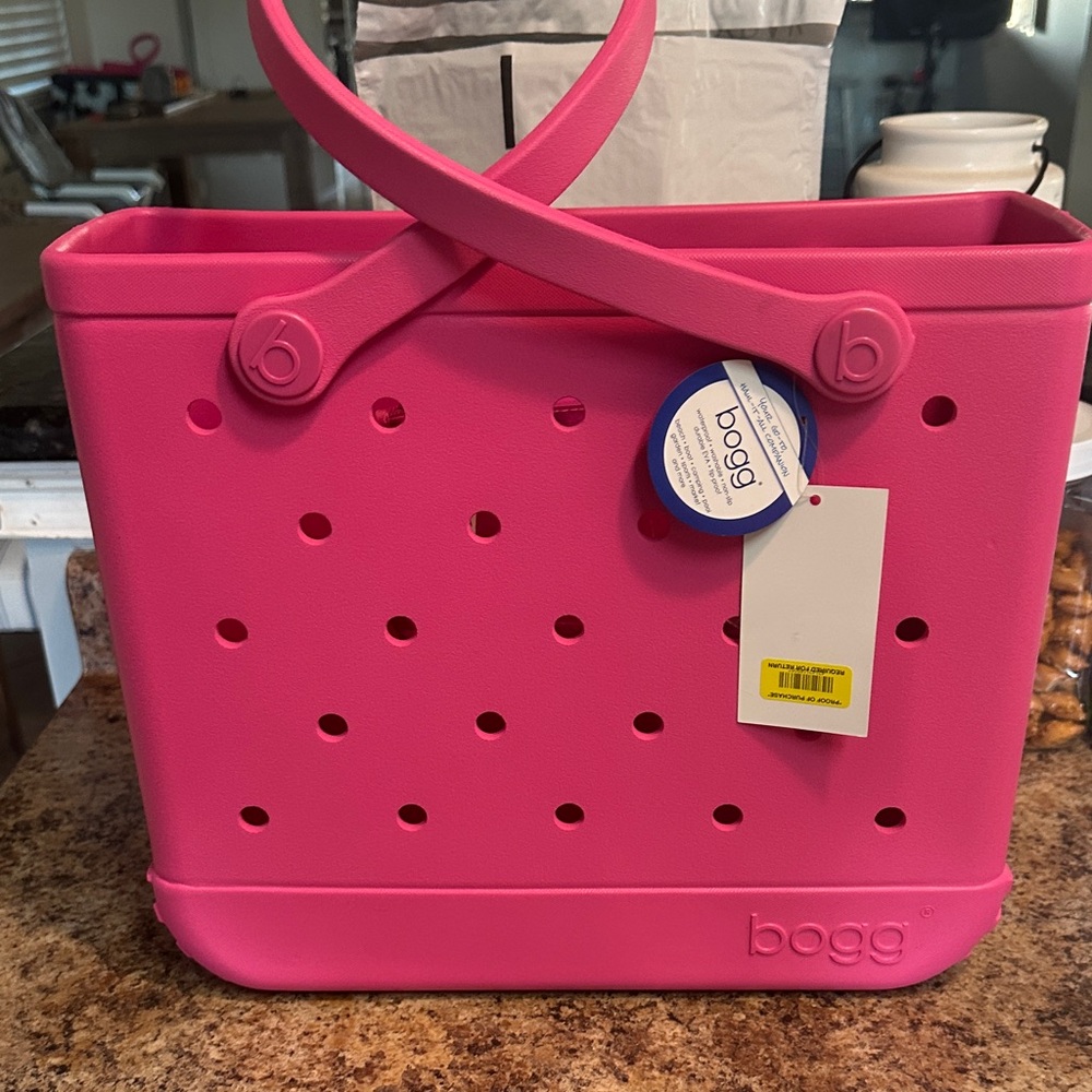 Pink bogg bag! Brand new with tags